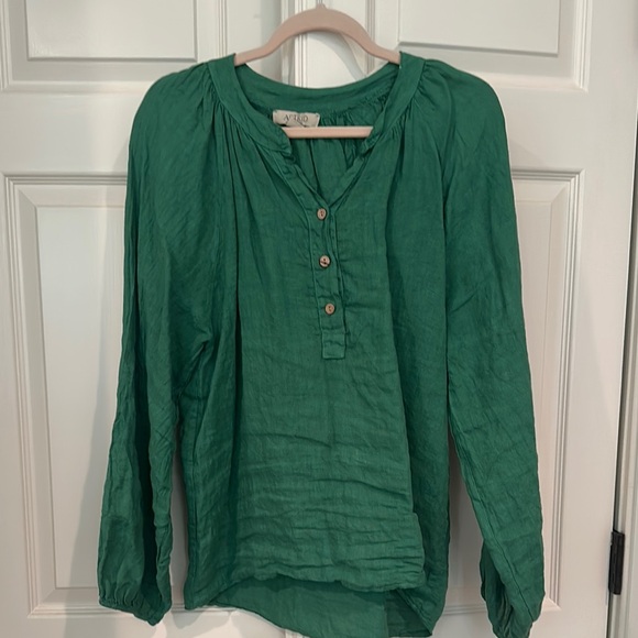 Green Long Sleeve Blouse with Mandarin Collar - Picture 1 of 3